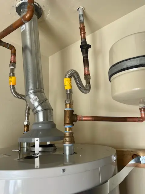 Water heater installation and plumbing repair in Collins Gardens
